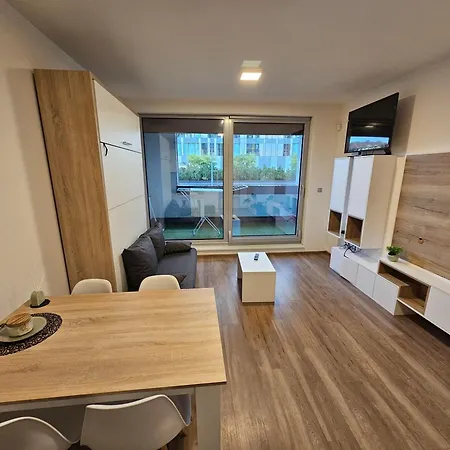 New Apartment - O2 Arena Prague With Parking Exterior photo